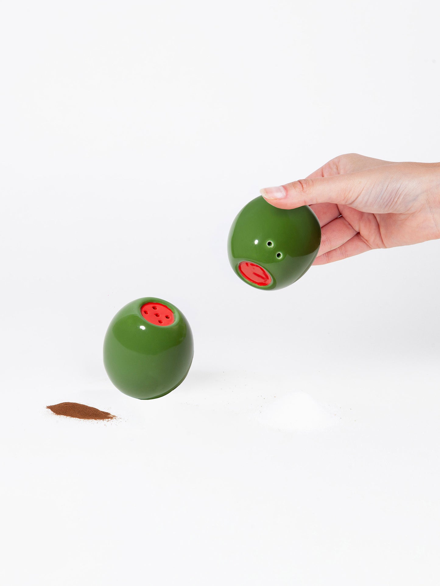 Olivia Salt & Pepper