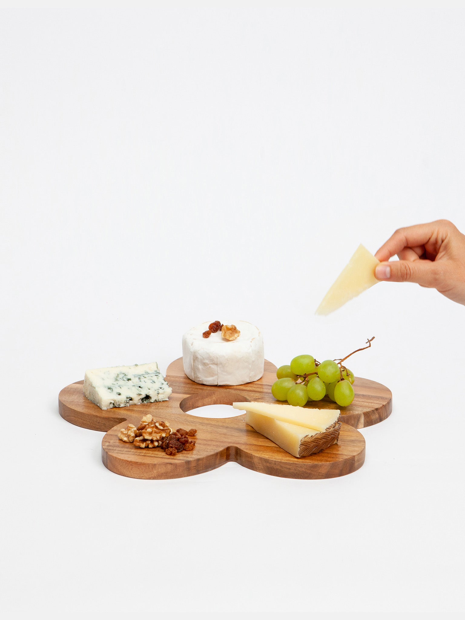 Daisy Serving Board – DOIY Design