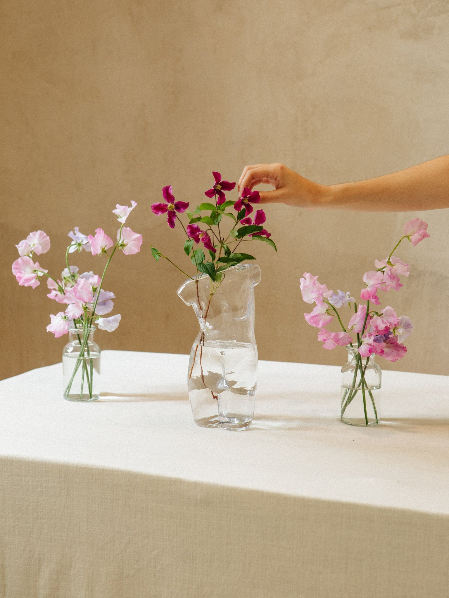 Body Glass Vase - DOIY Design