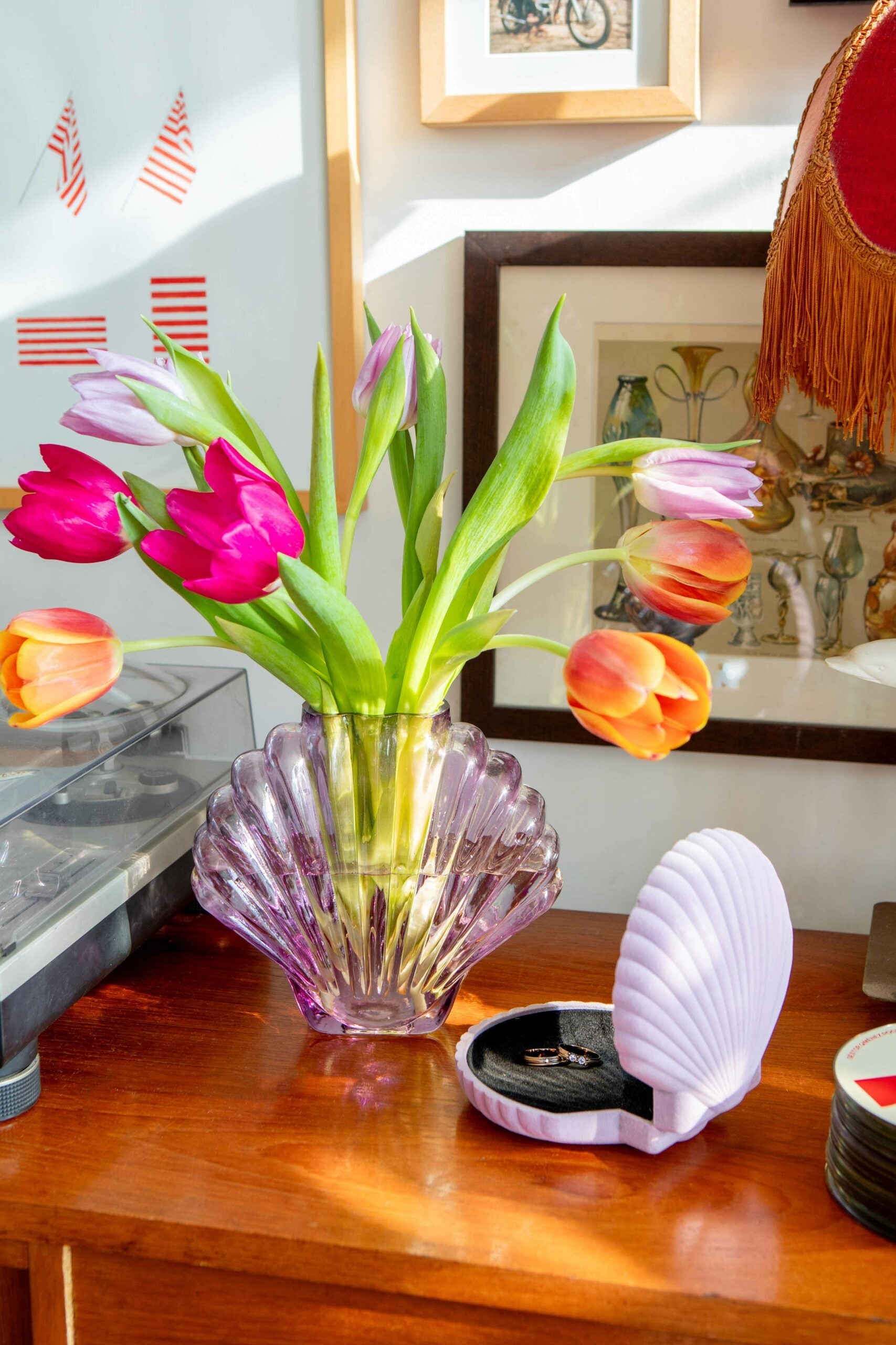 Seashell Vase Lilac - DOIY Design